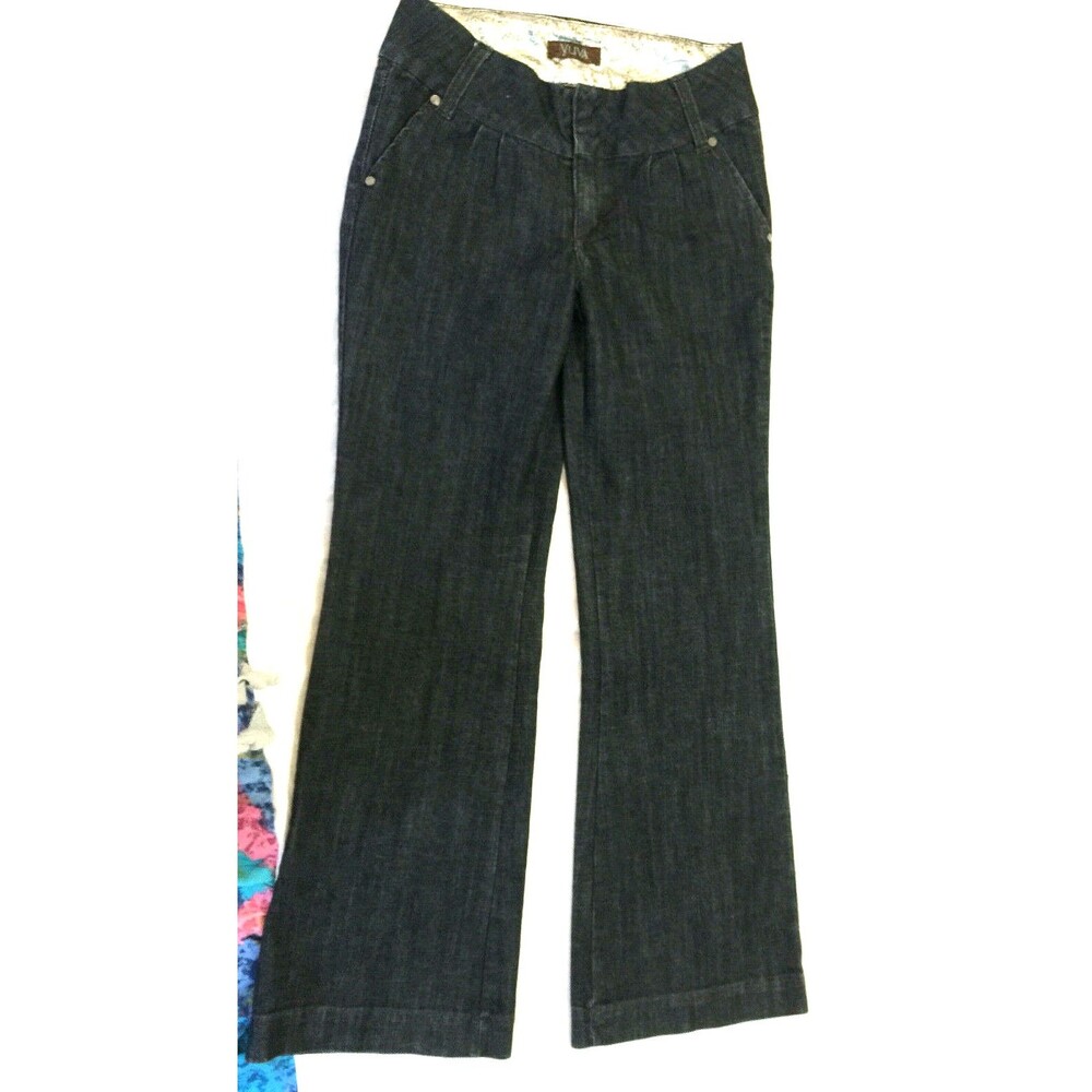 YUVA WOMENS PANTS SIZE 6